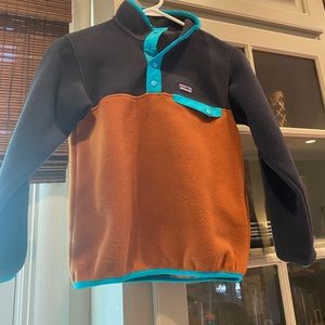 Patagonia boys small (7-8) pullover.